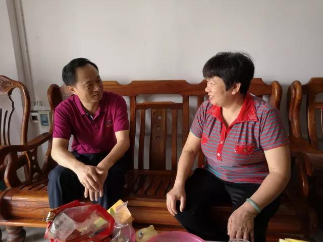 崇敬勞模，關(guān)愛(ài)走訪暖人心