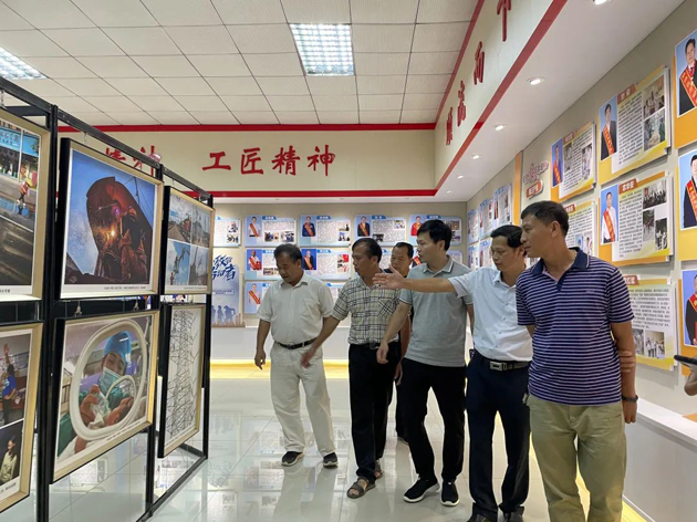 全市職工攝影展開幕，每一張都是超然大片