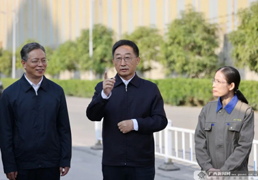 劉寧：大力弘揚勞模精神勞動精神工匠精神 為全面建設(shè)社會主義現(xiàn)代化國家貢獻力量