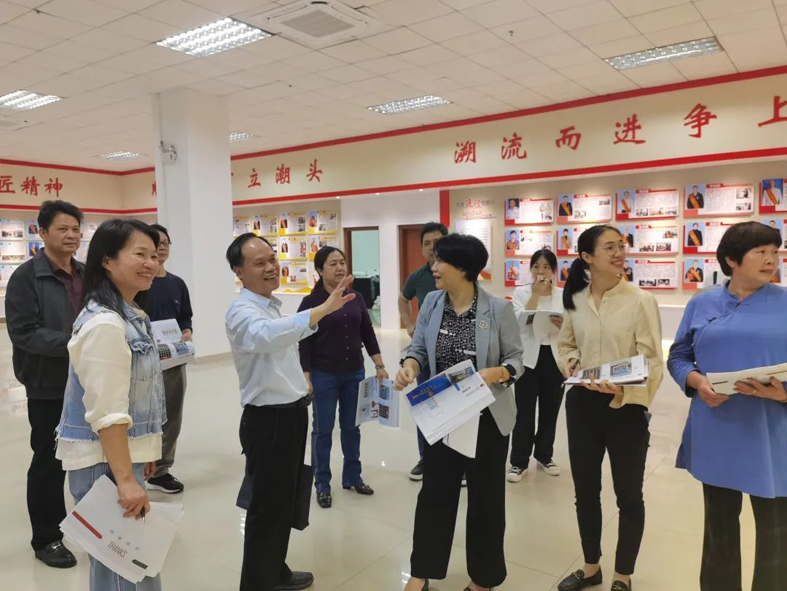 梧欽兩地工會(huì)召開(kāi)六堡茶、坭興陶勞模工匠 聯(lián)盟創(chuàng)新成果展籌備交流會(huì)