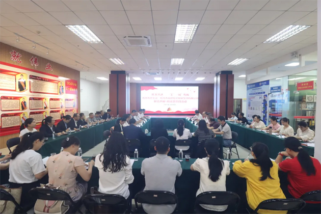 攜手共進(jìn) “工”“城”有我｜梧州市總工會、梧州市城建投資發(fā)展集團(tuán)有限公司聯(lián)合開展主題黨日活動